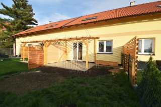 Pronájem RD 3+kk, 120 m2, pozemek 107 m2, Hořín, okres Mělník