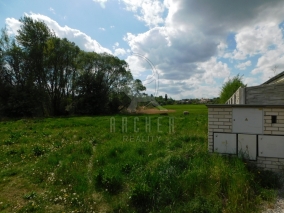 Exkluzivně - Prodej stavebního pozemku 1 631 m2, plyn, elektřina, Kamenice - Štiřín