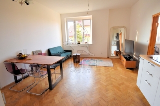 Pronájem bytu 4+kk, OV, 87 m2, 30 m2 sklep, 110 m2 zahrada, Praha 5 - Košíře, ul. Nad zámečkem