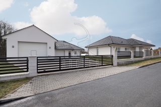 Prodej RD 4+kk s T/ 3G, užitná plocha 295 m2, na pozemku 1632 m2, Zruč n/ Sázavou, ul. Nad Ovčínem