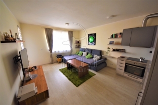 Prodej bytu 2+kk/K/L/S, OV, 65m2, garážové stání, Praha 10 - Uhříněves, ul. Oty Bubeníčka