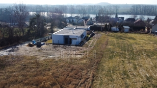 Exkluzivně - Prodej stavebního pozemku 928 m2, vodovod, kanalizace, elektřina, Tuchlovice - Srby