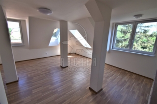 Pronájem luxusního bytu 3+kk, OV, 72 m2, Říčany - Radošovice ( Praha-východ)