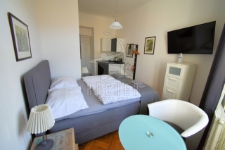 Prodej garsoniery 1+kk (16,8 m2), OV, Praha 1 - Nové Město, ul. Školská