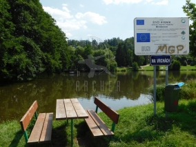 Exkluzivně - Prodej pozemku 958 m2, vodovod, kanalizace, plyn, elektřina, optický kabel, Mirošovice